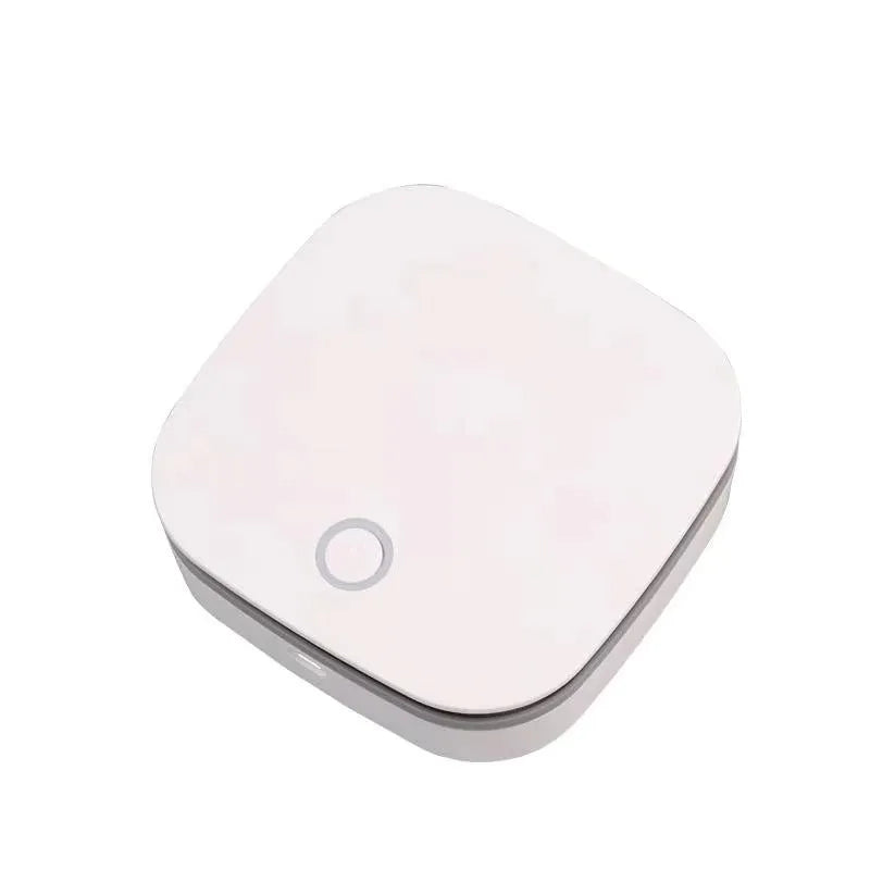 White USB-powered car air purifier with a composite filter for odour removal and disinfection.