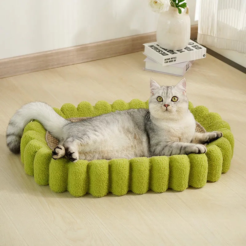 Green oval cat scratch pad bowl measuring 650mm with high hardness sisal scratching surface