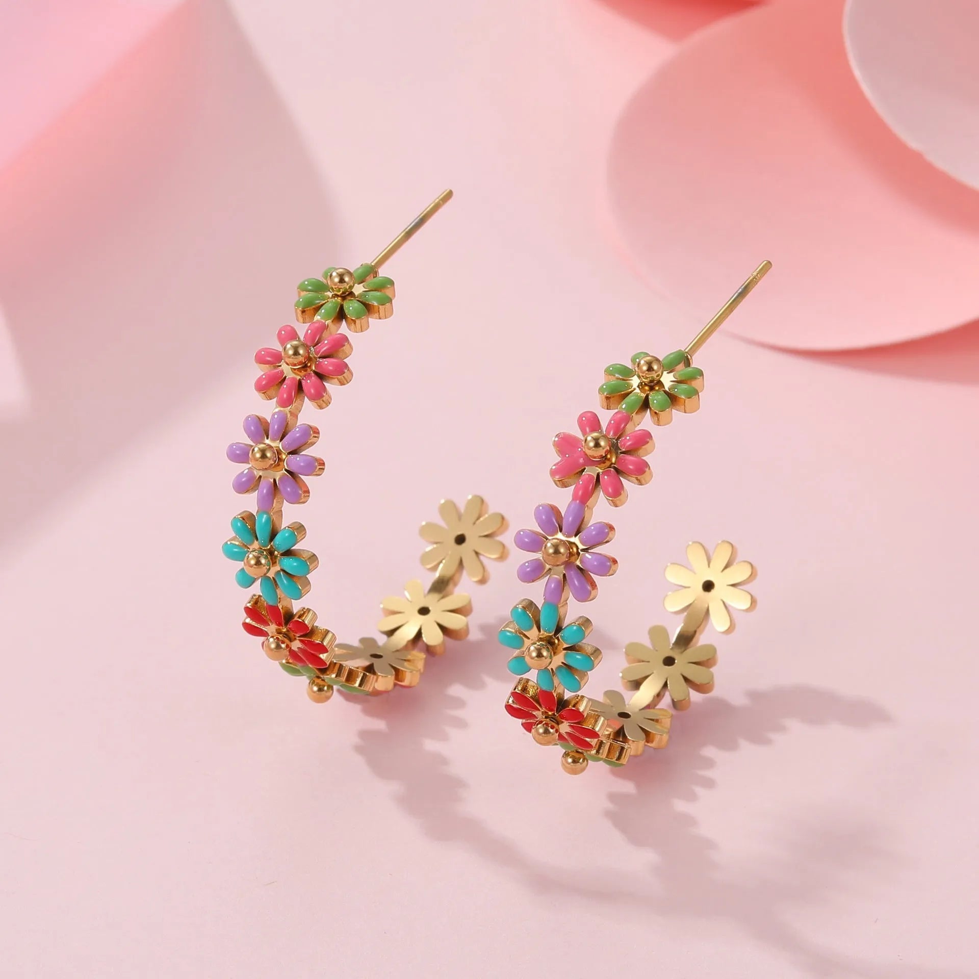 Stainless steel bracelet with oil dripping colour finish in flower and geometric shape, electroplated