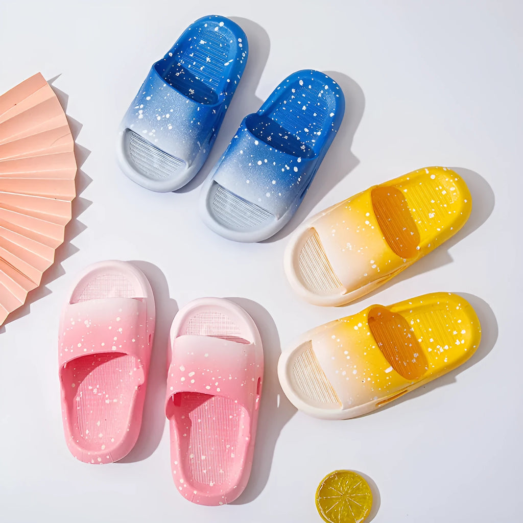 Gradient colour children's PVC summer slippers with non-slip soles in multiple size options