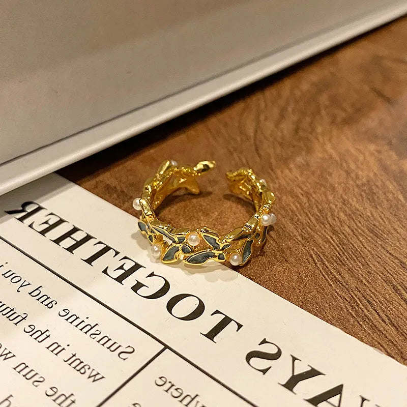 Chinese butterfly design women's ring in polished copper with oil drip texture