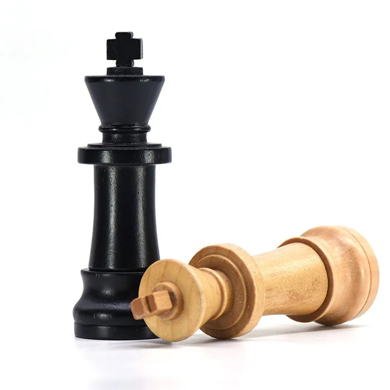 Wooden chess king USB 2.0 flash drive in beige colour with chess piece design