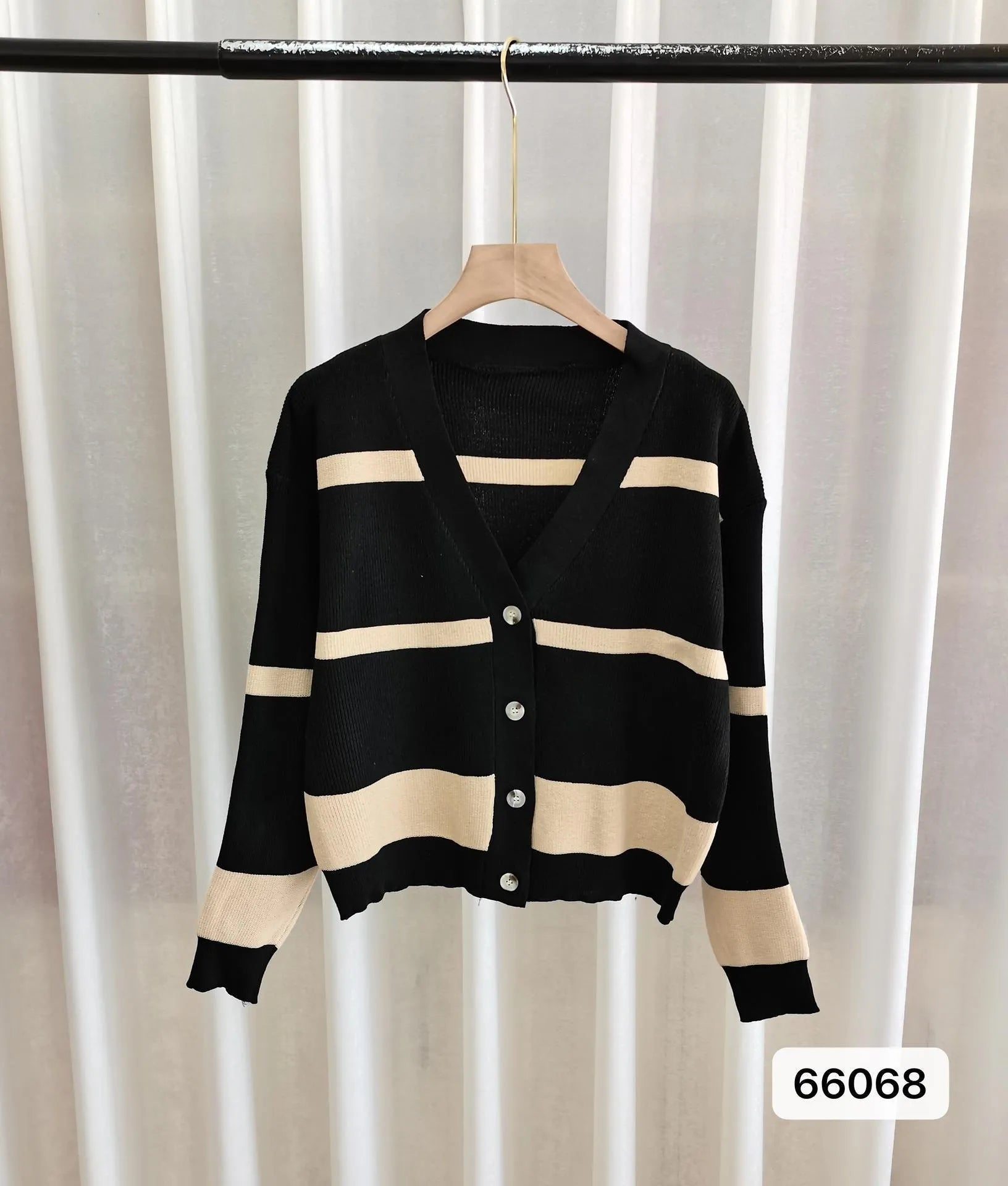 Women's striped knitted cardigan with 3D pattern texture and V-neck