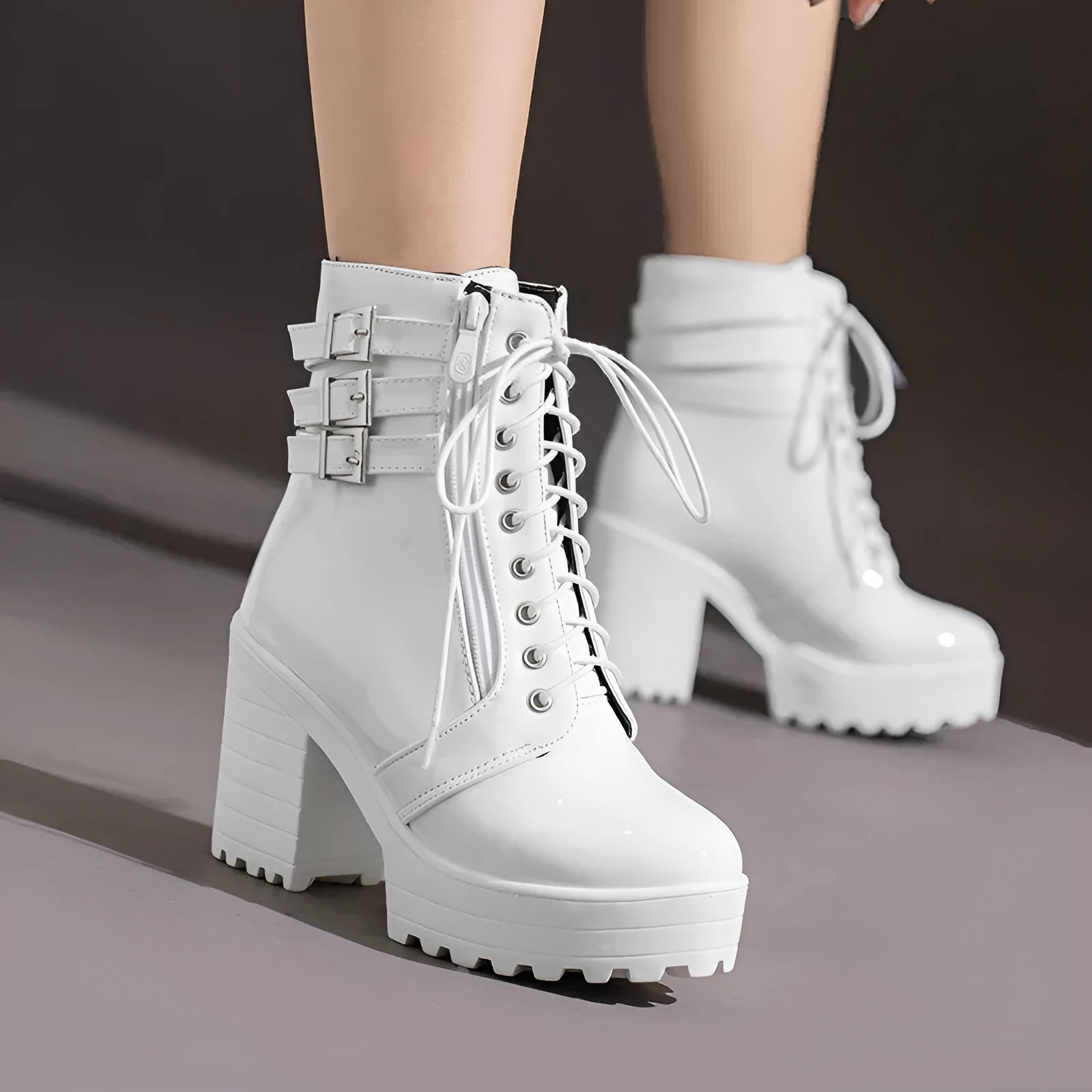 Women's black thick heel ankle boots with front lace-up and round toe
