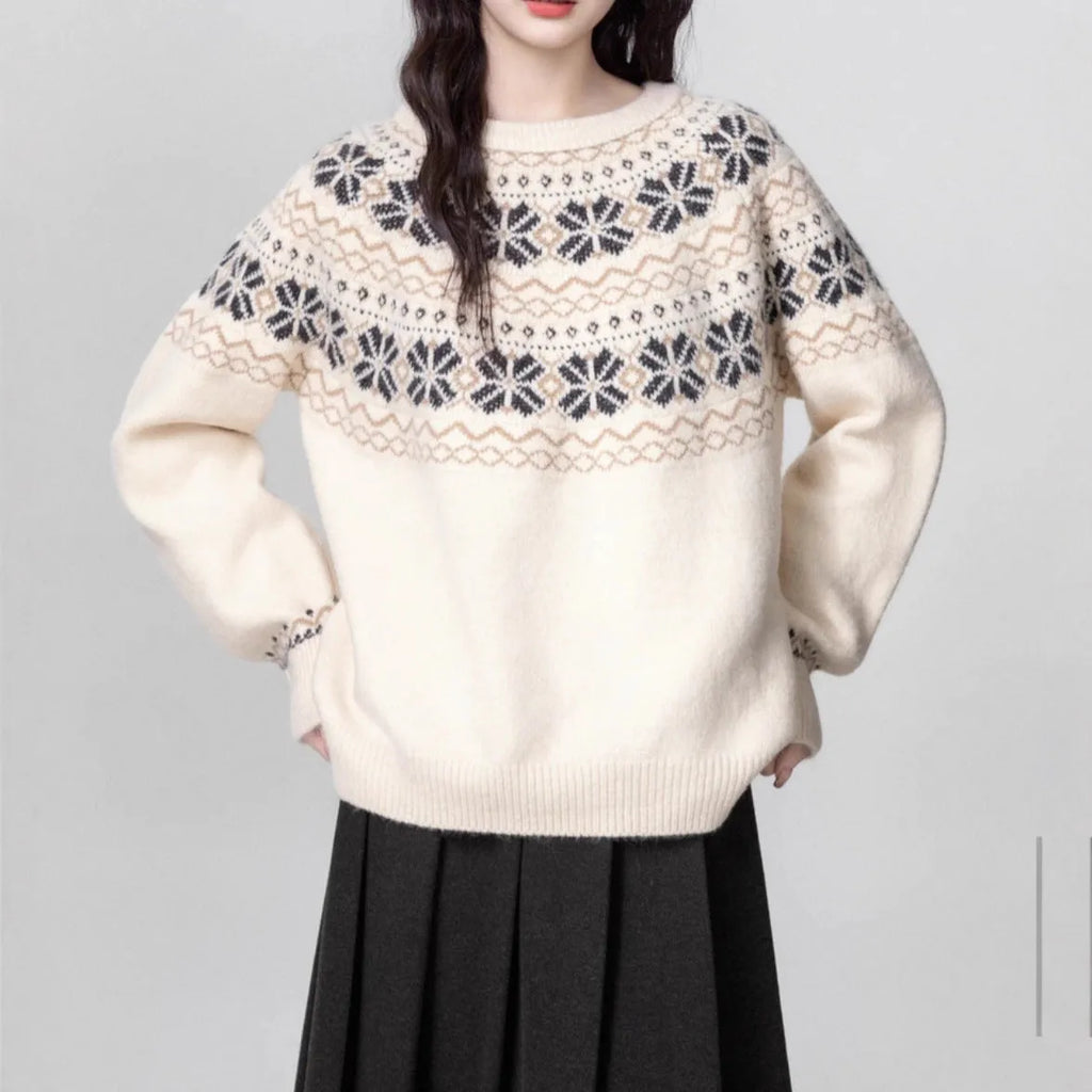 Women's milky white vintage fair isle knit sweater with geometric pattern, loose fit and crew neck