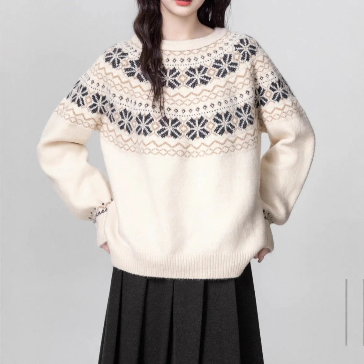 Women's milky white vintage fair isle knit sweater with geometric pattern, loose fit and crew neck
