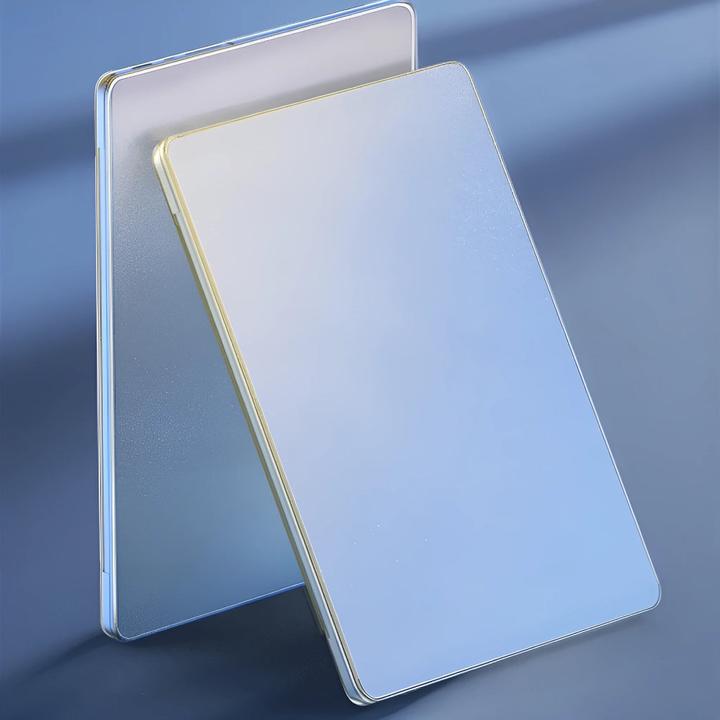 Ultra-thin frosted protective case for MacBook Air 13.6 M2 2022 in transparent black with corner coverage