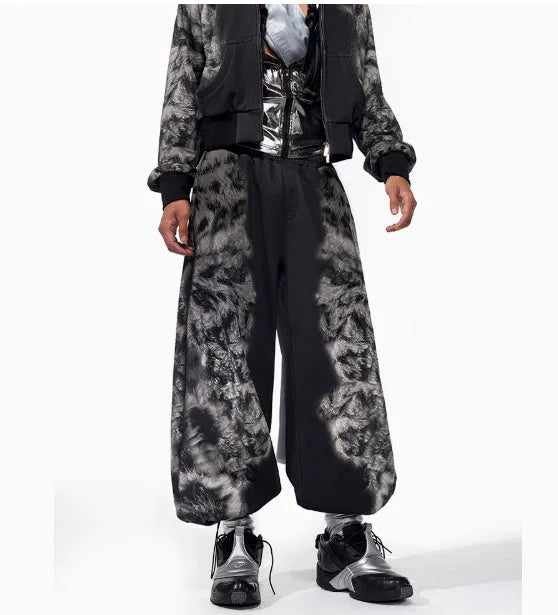 Street trendy printed loose pants and hoodie three-piece set showing collage stitching details