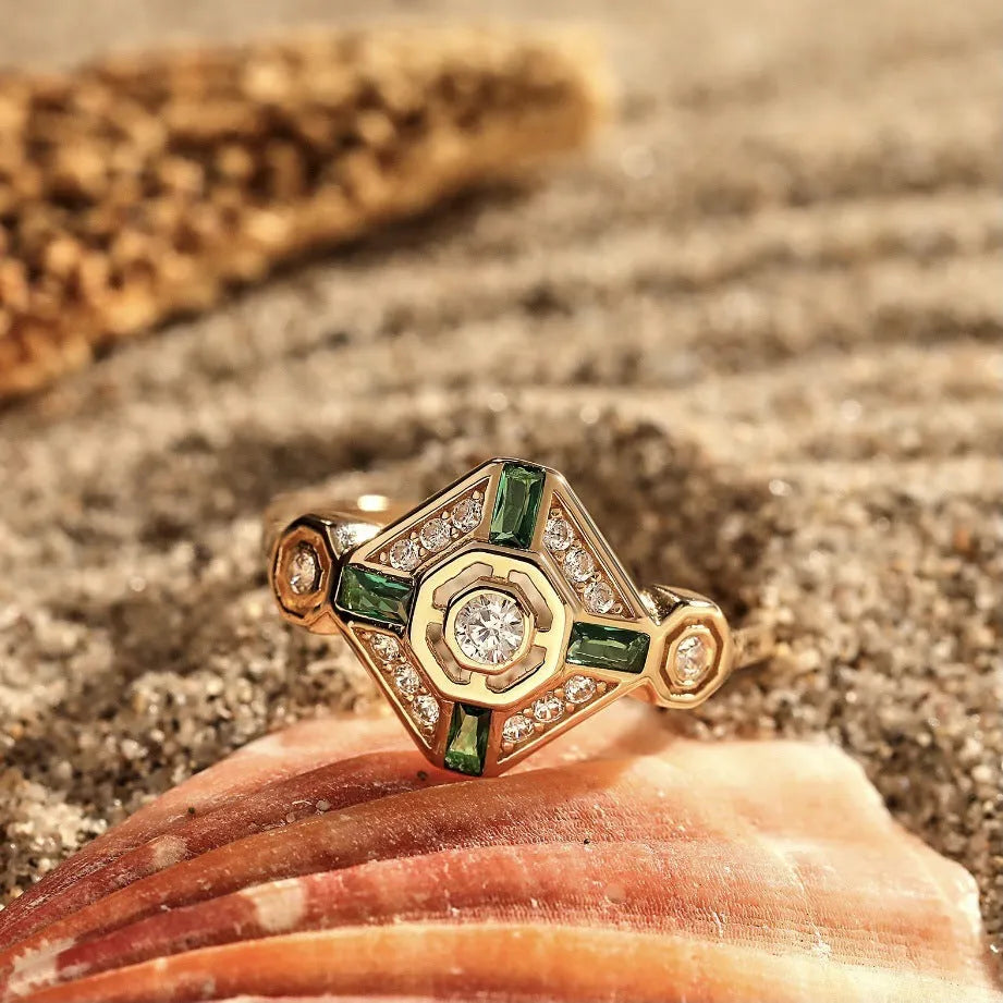 Ins style women's emerald diamond ring with a square geometric gemstone in a lvzuan colour.