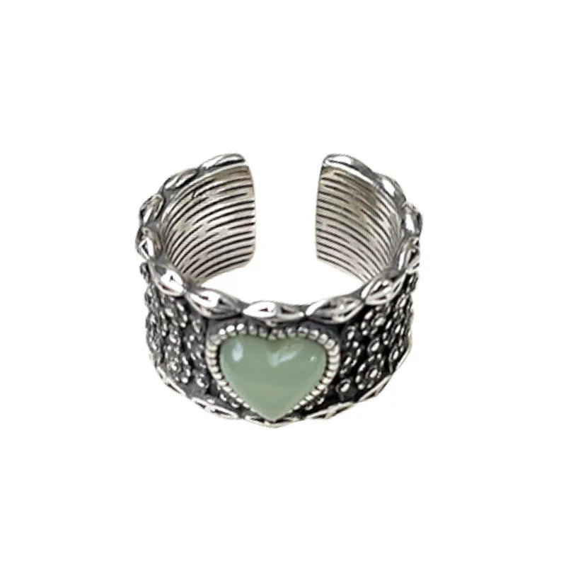 Retro wide-faced adjustable heart-shaped ring in white copper plated silver