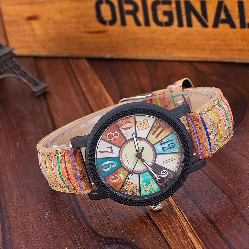 Casual women's watch with leather strap, 37mm round dial and stainless steel buckle