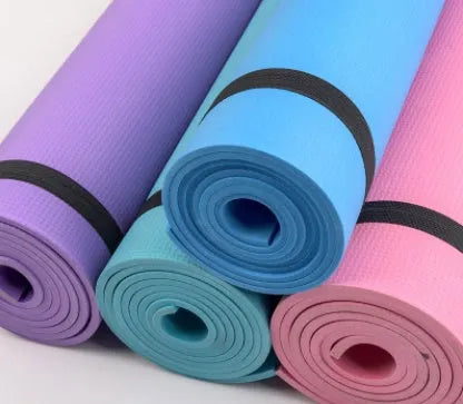 Red and blue EVA composite yoga mats showing 4mm and 6mm thickness options for home fitness.