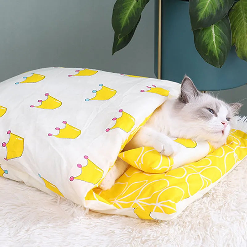 Warm semi-enclosed cat bed with removable washable quilt, cloth cave design for small to large cats