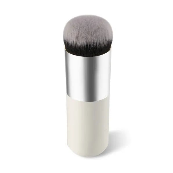 Chubby pier makeup brush with rayon bristles and wooden handle, 11cm total length, available in multiple colours