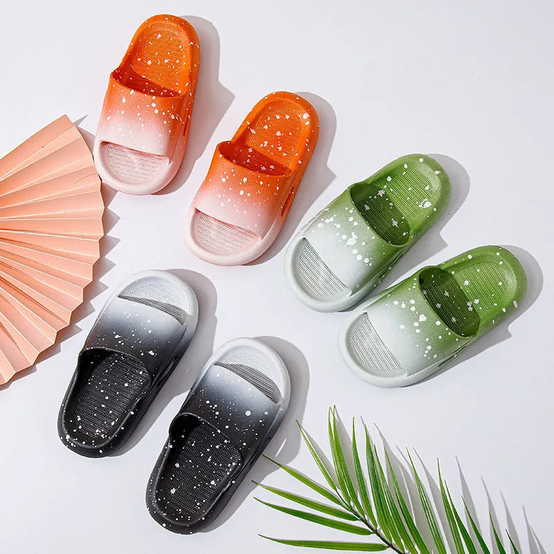 Gradient colour children's PVC summer slippers with non-slip soles in multiple size options