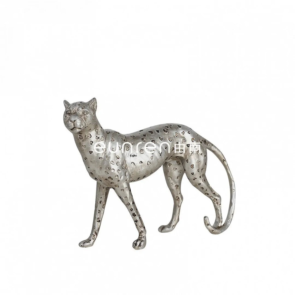 Modern American leopard resin figurine ornament in large, small, or walking posture for home decoration.