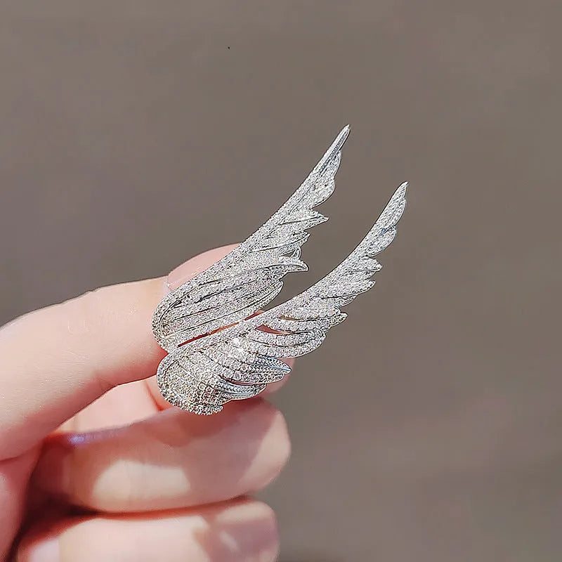 Alloy brooch in natural flower shape with electroplated finish, featuring adjustable and anti-exposure pin closure for women's coats and suits.