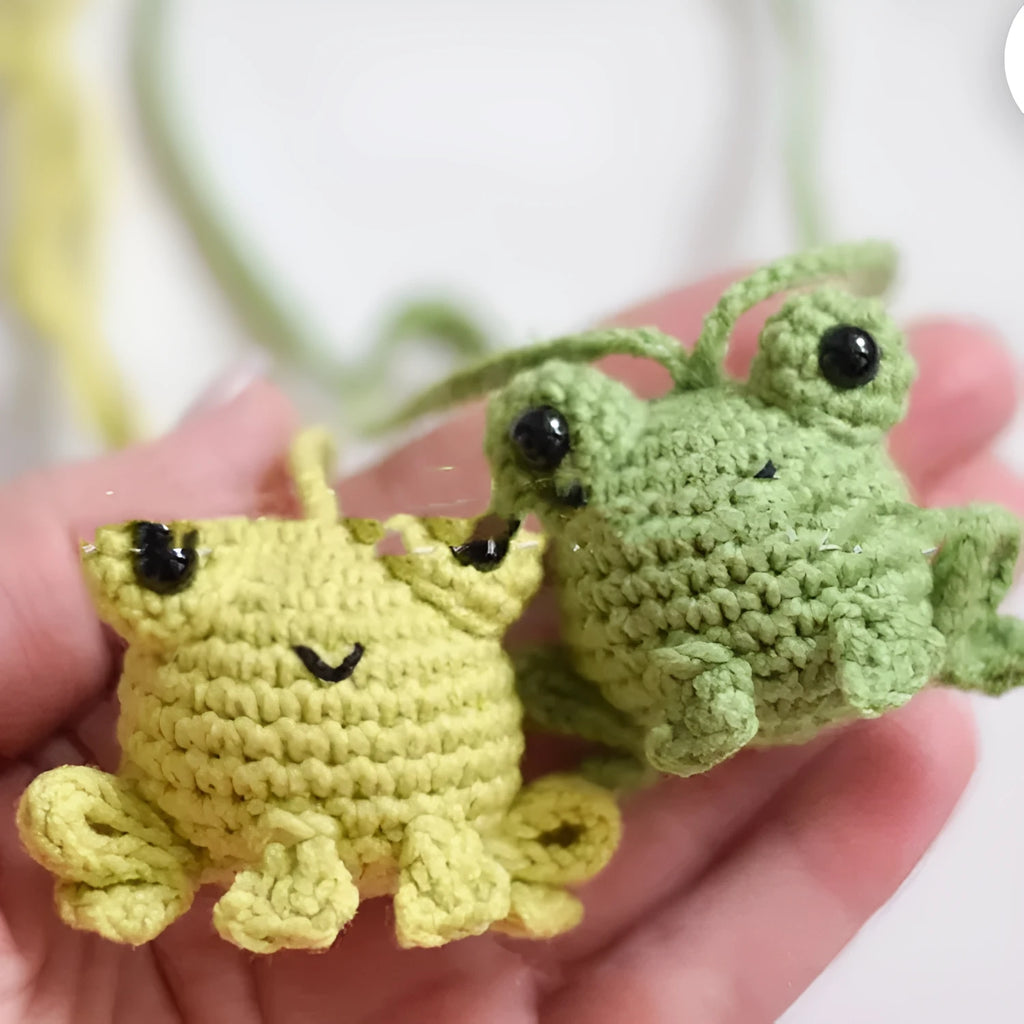 Handmade green plush frog woven pendant for car rear-view mirror.