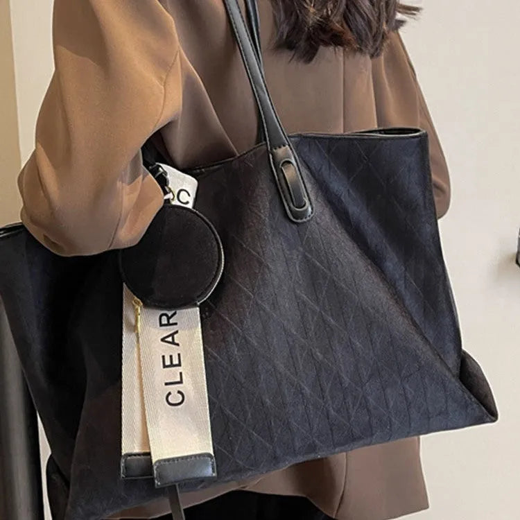 Casual large capacity polyester tote bag with zippered compartment in one of four colours