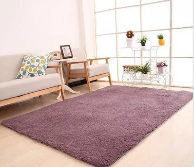Solid colour lambskin plush carpet with a soft velvet surface and dotted non-slip base.