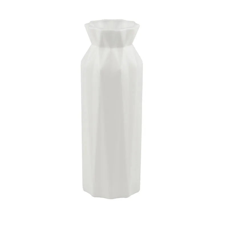 Drop-resistant melamine vase in green, grey, pink or white with 7.2cm base diameter