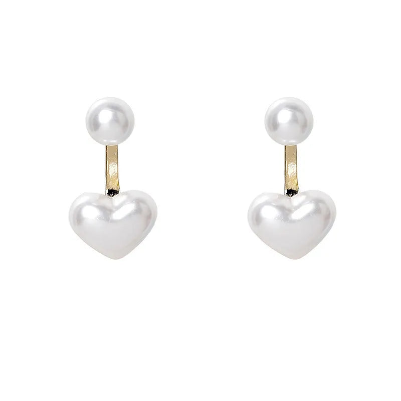 Women's heart-shaped pearl stud earrings with Korean style design and alloy electroplated finish