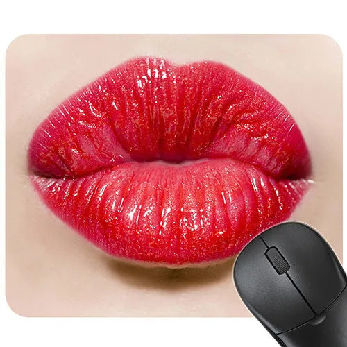 Red lips design rubber mouse pad with non-slip base for office and gaming use
