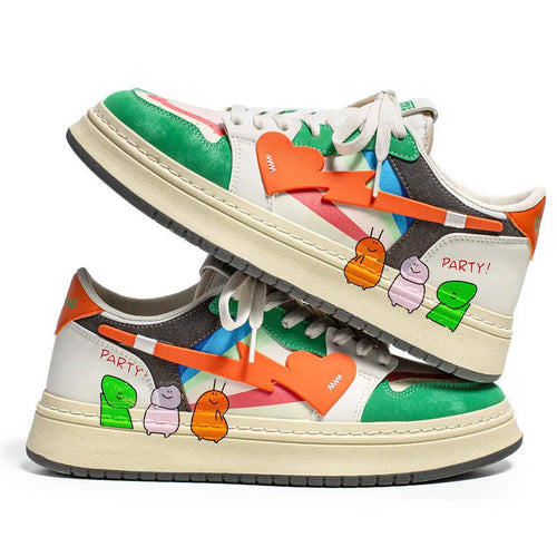 Casual lace-up sneakers in wear-resistant construction available in three colour options