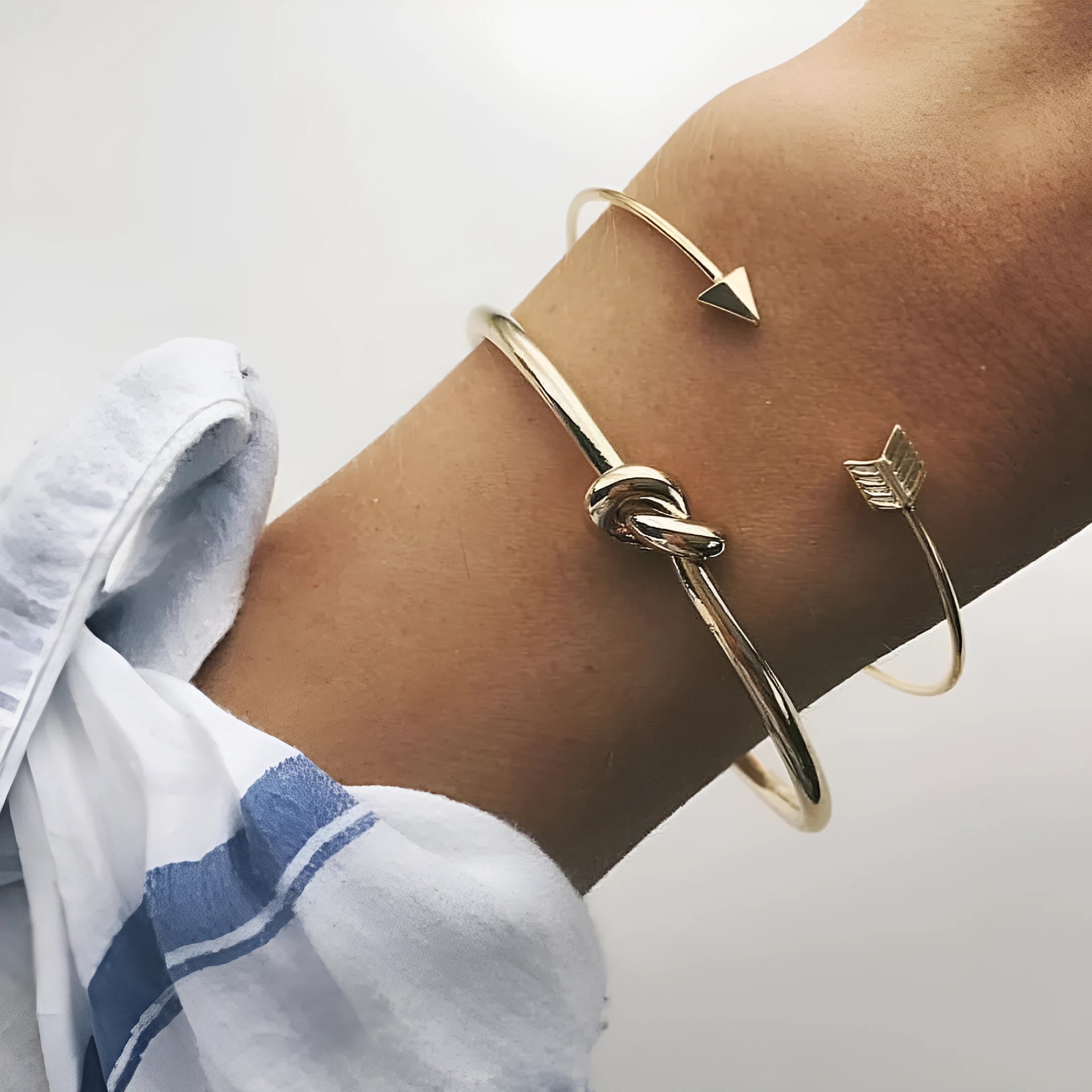 Women's gold electroplated alloy vintage cuff bracelet with knotted arrow design for European-American style jewellery