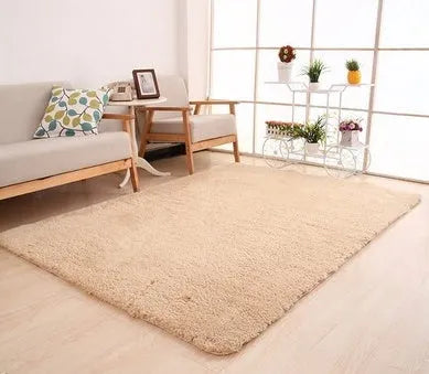 Solid colour lambskin plush carpet with a soft velvet surface and dotted non-slip base.