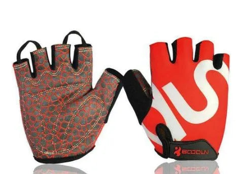 Queshark unisex half finger gym gloves in black on a white background for weight lifting and fitness training