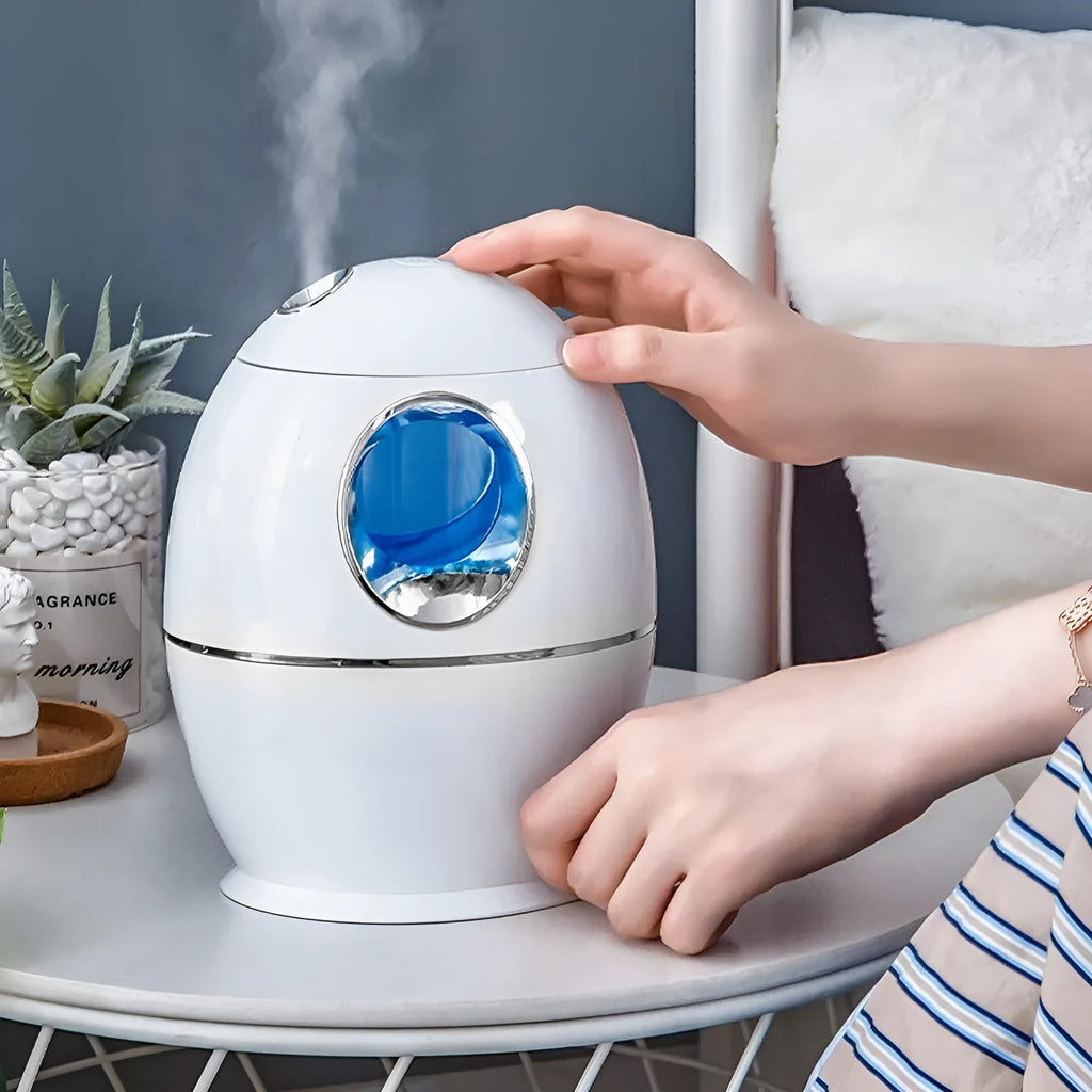 White round aromatherapy humidifier with 800ml water tank and USB cable