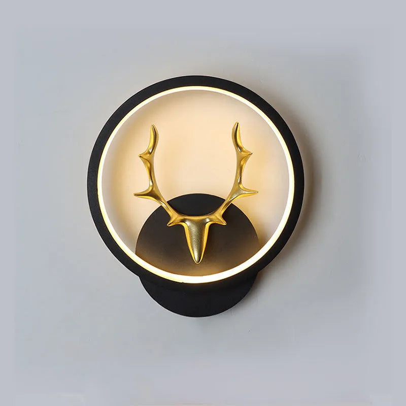 Deer antler shaped wall lamp with remote control and dimmable LED lighting in three colour temperatures