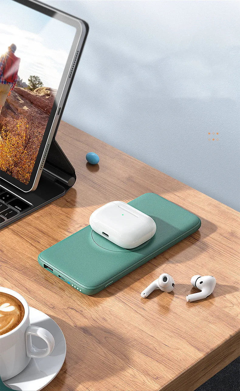 Maiduo magnetic wireless charging power bank in mint green with back clip, showing dimensions