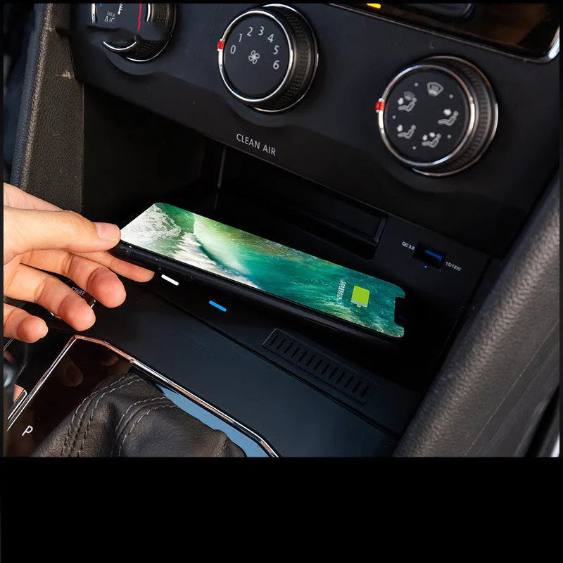 Car mobile phone wireless charger for Tiguan L with fast charge QI standard and USB output