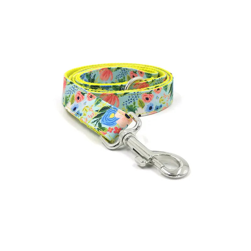 Yellow Midsummer Garden polyester dog leash and collar set on a white background, pack of 100, sizes XS to XL