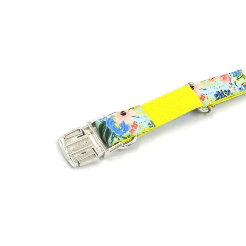 Yellow Midsummer Garden polyester dog leash and collar set on a white background, pack of 100, sizes XS to XL