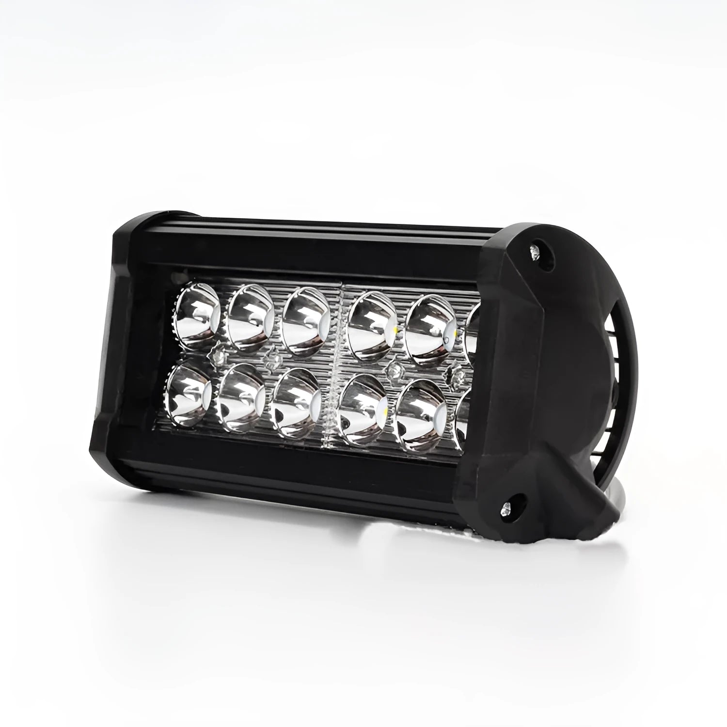 Black aluminium 36W LED work light with spotlight and floodlight optics, 165x70x80mm size, IP67 rated