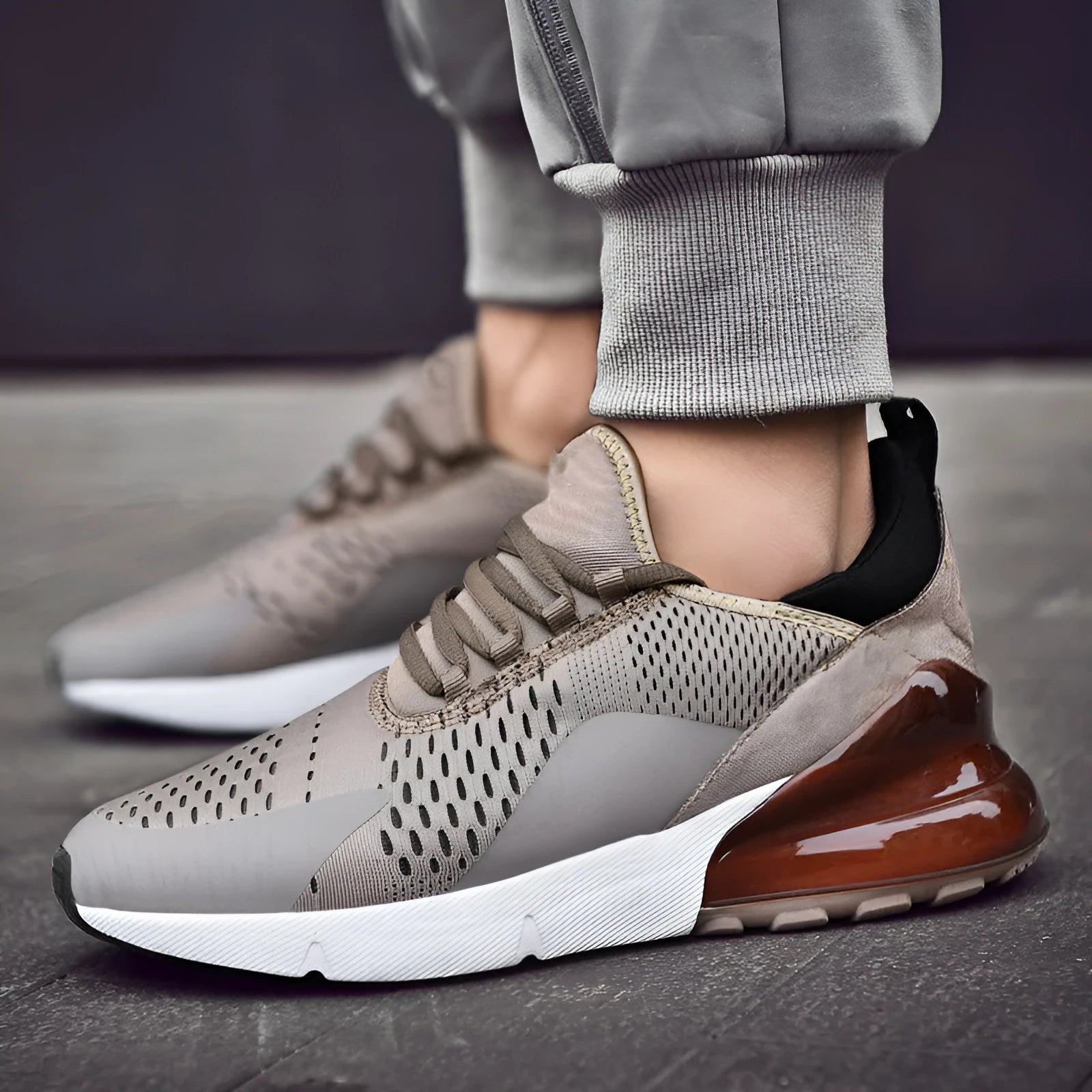 Trend woven flyline breathable sports casual shoes for men, available in black and other colours, low-top design
