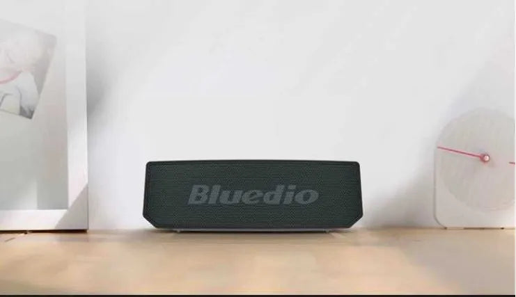 Black BS-6 Bluetooth smart speaker with 52mm driver and micro-USB charging port