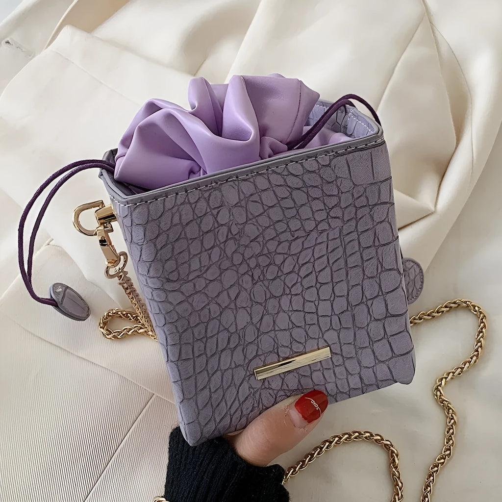 Small women's one shoulder messenger bag with fashion chain in bucket shape design