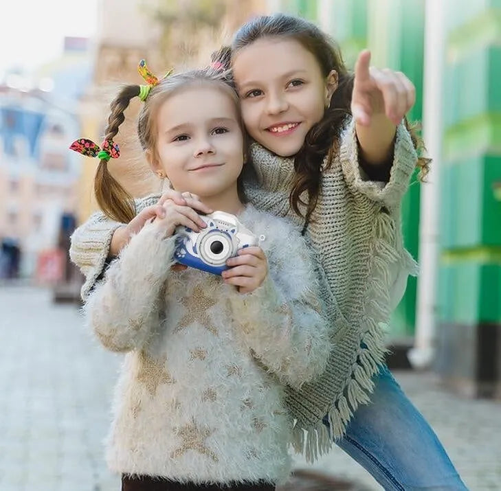 HD cartoon children's digital camera in blue with lanyard and compact 8.7cm design