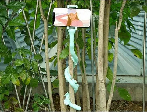 Black flexible rubber lazy bracket phone holder with suction cup base extended to show 62cm length.