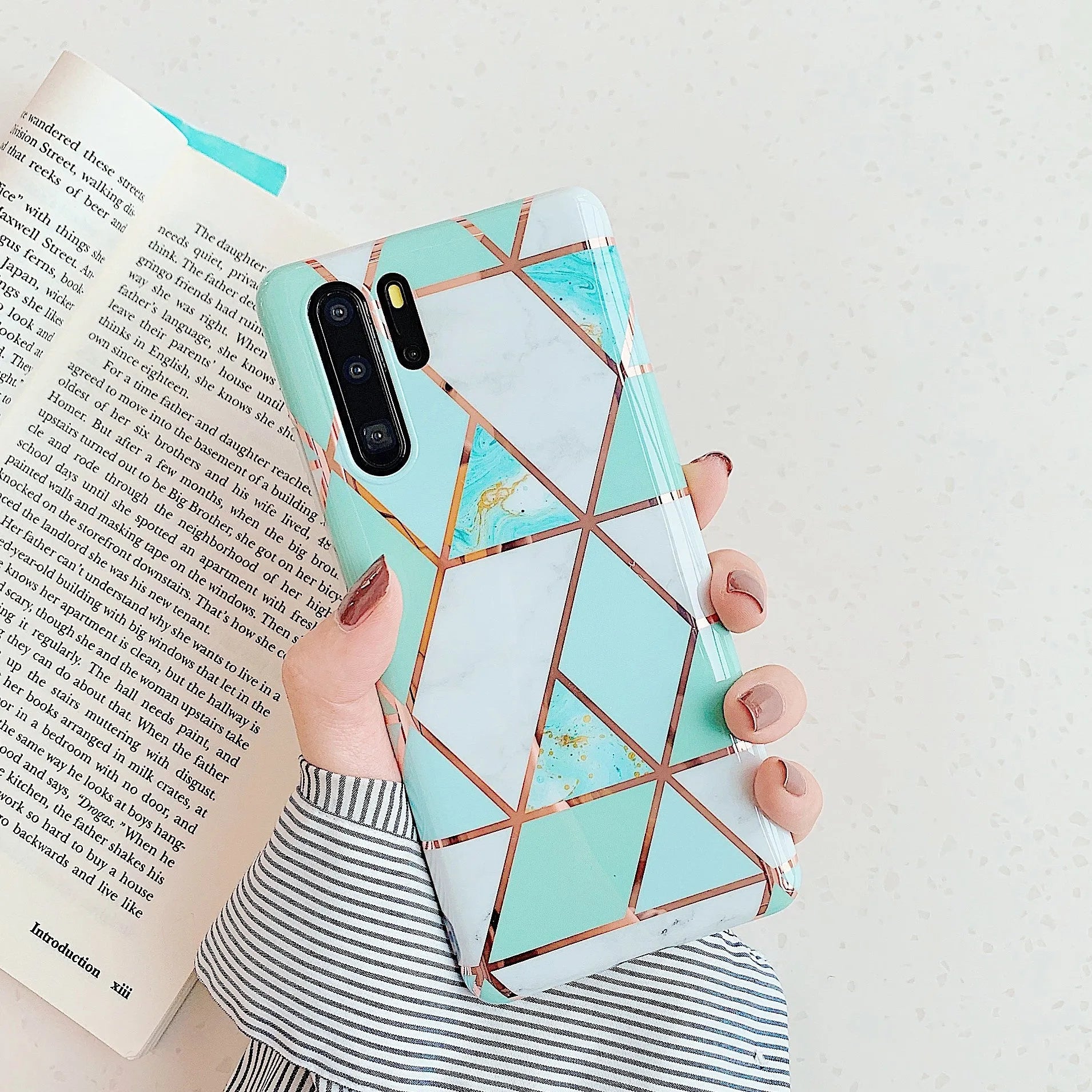 Electroplated marble design TPU phone case for Huawei and Samsung smartphones in multiple colours