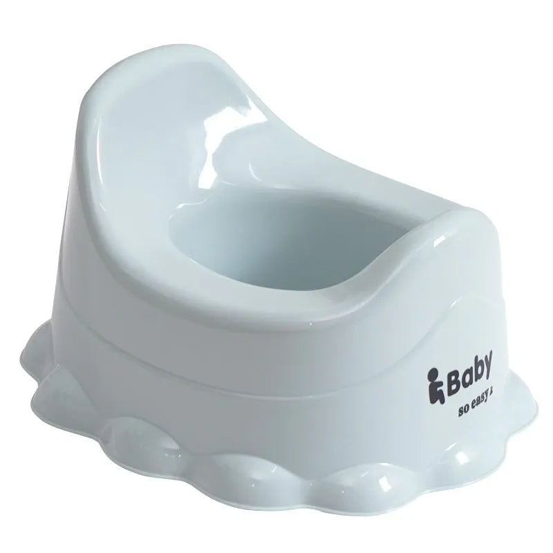 Children's small portable thickened toilet in green with lid, made of PP plastic, front view