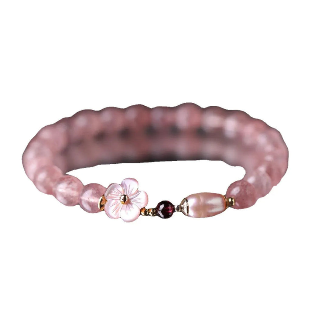 Strawberry quartz peach blossom crystal bracelet with floral pattern and flower-shaped beads