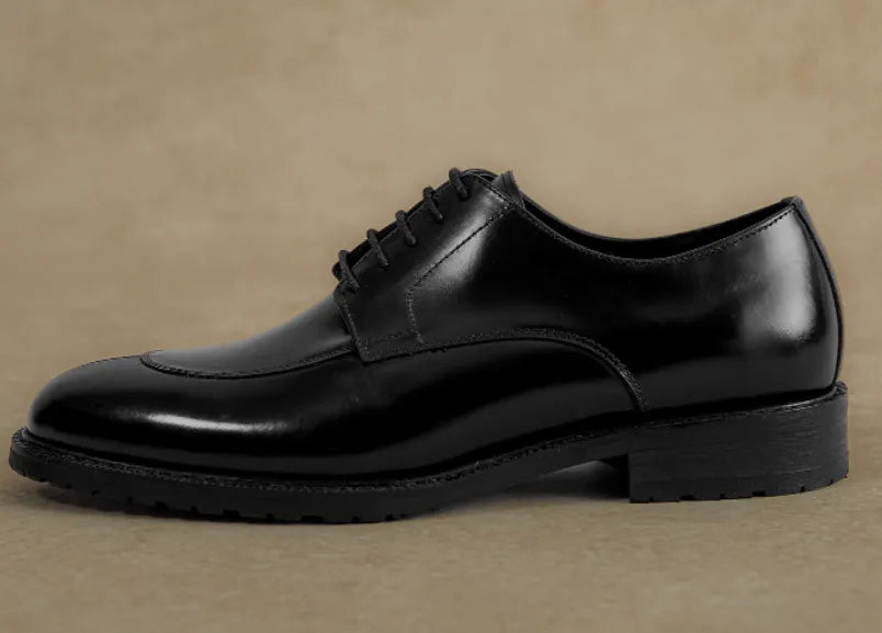 Plus size men's leather formal shoes with warped toe cap in black, first layer cowhide upper