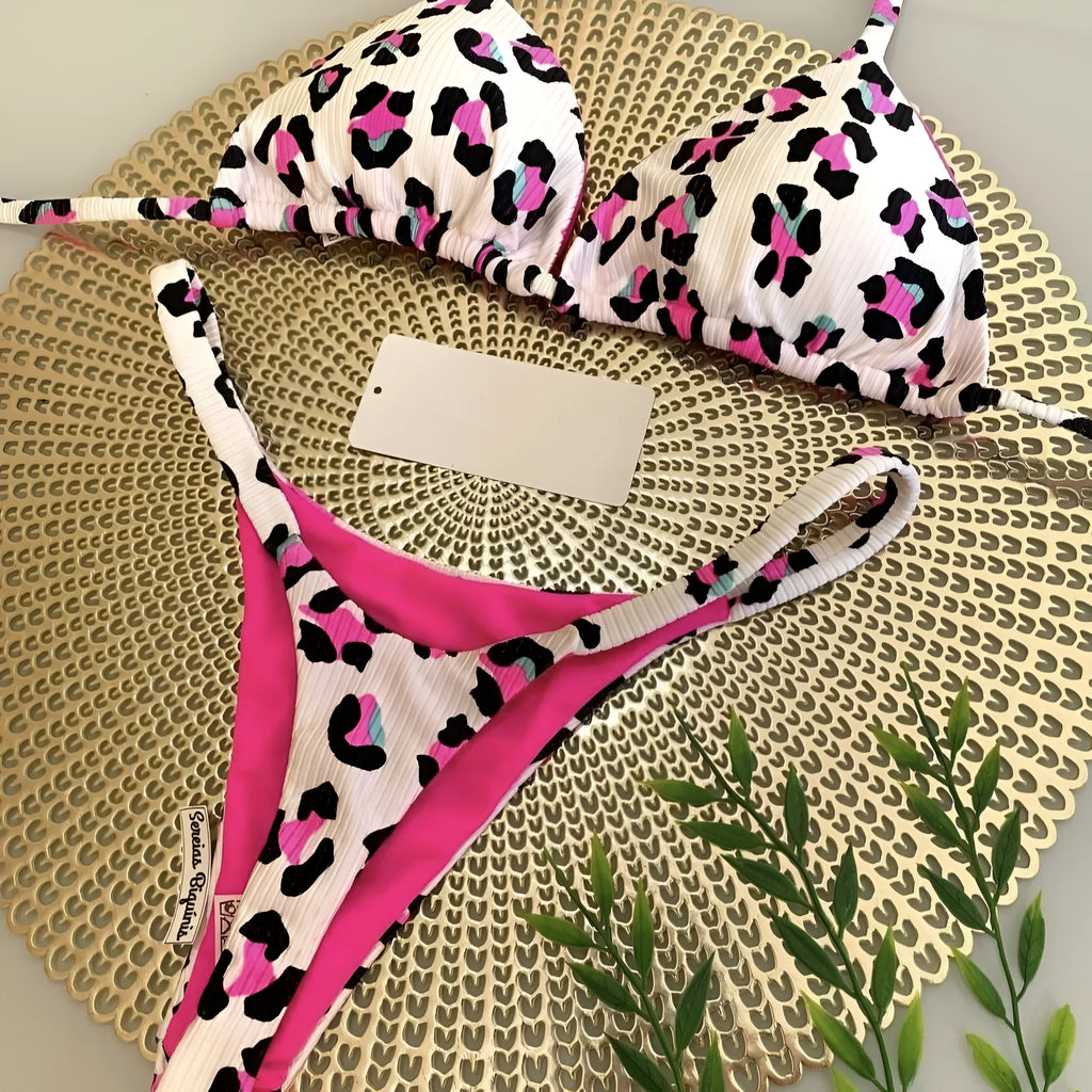 Women's cotton-lined bikini swimsuit in quick-drying nylon fabric available in three colours