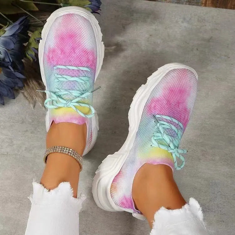 Flyknit slip-on light running shoes with 3D printed flowers, breathable mesh upper, flat heel, available in multiple colours