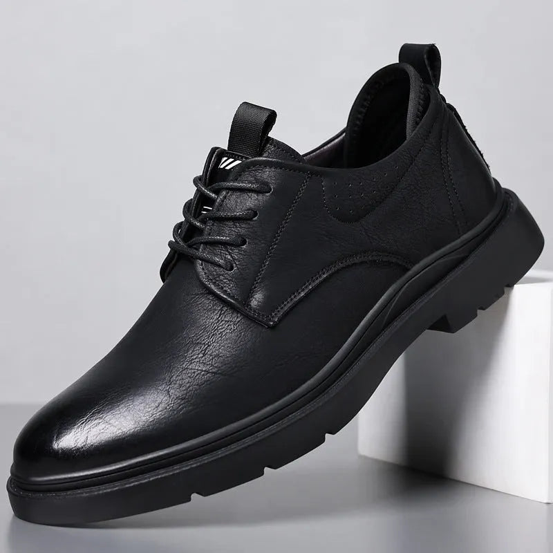 Men's leather sneaker shoes in black with two-layer cowhide upper and rubber sole